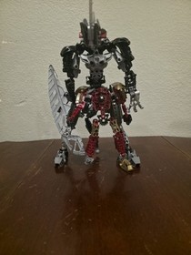 LEGO BIONICLE: Toa Lhikan and Kikanalo (8811)