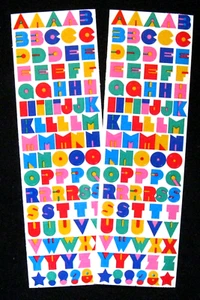 Mrs Grossman zwei 2x6" Stickerbögen "mehrfarbiges Alphabet" über 160 Sticker insgesamt - Bild 1 von 1