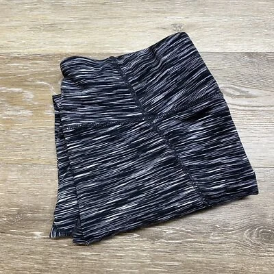 TANGERINE Stretch Waist Mid Rise Gray Activewear Capri Leggings Women's Size S - Image 1 of 4