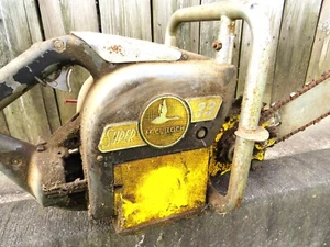 Vintage McCULLOCH Super 33 For Parts Or Restore Has Compression - Picture 1 of 6