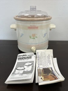 VTG Crock Pot 3.5 Qt Model 3100 Works Pastel, Manual Included - Picture 1 of 14