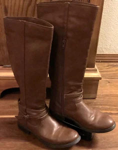 Lauren Conrad Keir flache Damenreitstiefel braun cognac Schnallen Reißverschluss Größe 6 - Bild 1 von 5