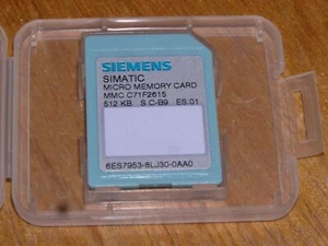 Siemens 6ES7953-8LJ30-0AA0 E:01 S7-300/C7/ET200 MMC 512kB as new condition - Imagen 1 de 3
