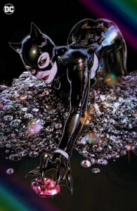 CATWOMAN #64 SOZOMAIKA NMINT EXCLUSIVE C2E2 2024 FOIL VIRGIN VARIANT DC Comics - Picture 1 of 3