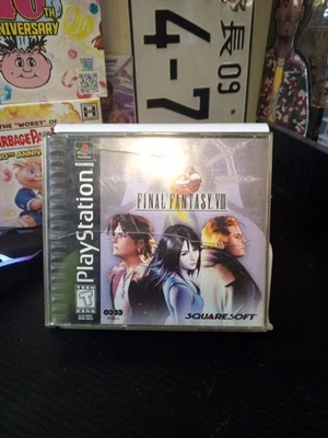 Final Fantasy VIII (PlayStation 1, 1999) en caja original Foto 1 de 4