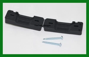 Hopkins 48595 Mounting Bracket for 4 Flat Plug - Picture 1 of 1
