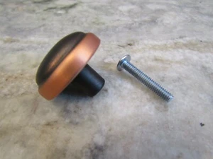 PERILLAS DE LATÓN CON TORNILLOS PARA GABINETES Y CAJONES - REDONDAS - BRONCE ANTIGUO - Imagen 1 de 3