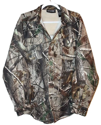 REALTREE BUTTON DOWN CAMO LONG SLEEVE SHIRT Sz M Vented Hunting Jacket Hardwoods - Image 1 of 4
