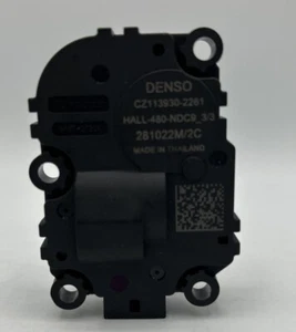 SILNICZEK NAGRZEWNICY ORG DENSO BMW 320i 3 Series CZ113930-2261 - Picture 1 of 3