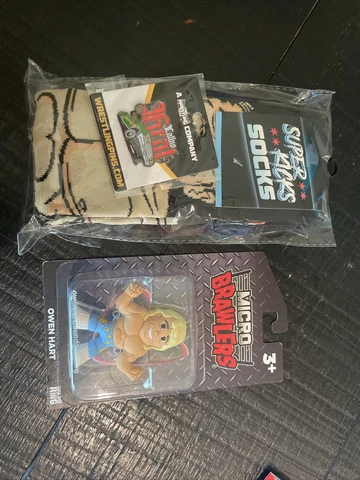 Micro Brawlers Owen Hart, Eddie Guerrero Socks (UNOPENED) + Pin- PRO WC Cover