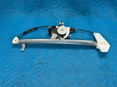 Regulador ventana puerta trasera Nissan Titan XD con motor pasajero 53 k 2016-2023 OEM Foto 1 de 4