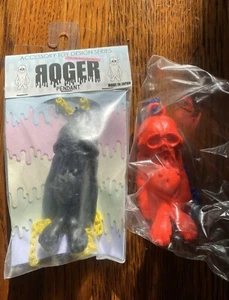 Roger pendant Kenth Toy Works Japan Accessory Toy Design rare - Picture 1 of 3