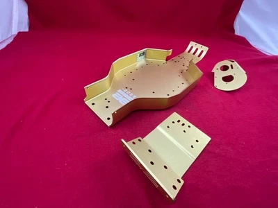 Team Associated  RC10 METALLIC edition PAN CHASSIS Nose Plate + Motor Mount 40TH - Image 1 of 4