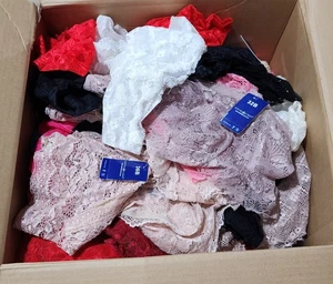Über 100 Damen Unterwäsche sexy Spitzenhöschen verschiedene Größen - Bild 1 von 7