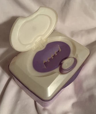 Dispensador de toallitas lavables Cottonelle Fresh Purple, contenedor duro bañera recargable Foto 1 de 4