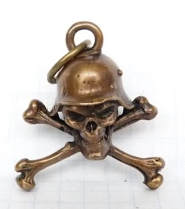 Pendant skull necklace Memento Mori Wehrmacht helmet brass - Picture 1 of 10