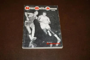 1968 1969 TSN SPORTING NEWS NBA BASKETBALL LEAGUE  GUIDE EX-MINT PLUS - Picture 1 of 2