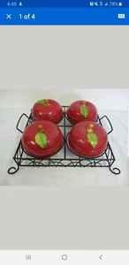 VAJILLA TEMPTATIONS DE TARA 4 PLATOS INDIVIDUALES DE MANZANA CON TAPAS Y ESTANTE - Imagen 1 de 1