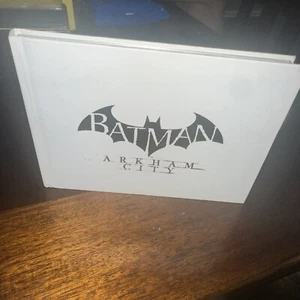 Batman Arkham City (XBox 360) Spiel in Collectors Edition Art Work Book - Bild 1 von 5