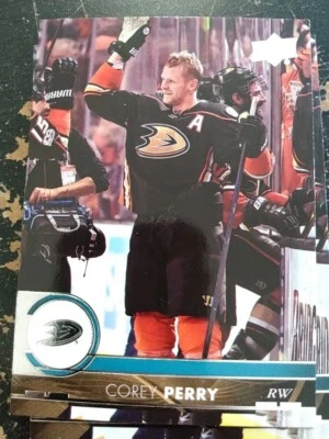 2017-18 17-18 Upper Deck UD Series 1 Base #2 Corey Perry Ducks - Image 1 of 4