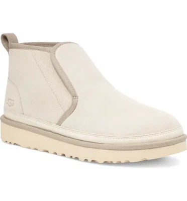 Botas de gamuza UGG blancas con gorra talla 13 Foto 1 de 4