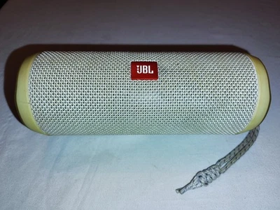 Altavoz Bluetooth Portátil Impermeable JBL Flip 4 - Blanco JBLFLIP4 Foto 1 de 4