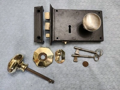 1850's trava de aro incomum LH exterior restaurado - Imagem 1 de 4