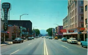 OR Postcard Looking South 6th Street Grants Pass Oregon - Picture 1 of 2