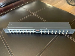 Fostex 3011 Patch Bay Panel Rack Mount Unit 32 PORT, RCA PHONO JACK VERSION - Picture 1 of 3