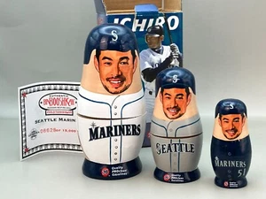Ichiro Seattle Mariners Stadium Giveaway Nesting Dolls - Nuovo in confezione - Foto 1 di 13