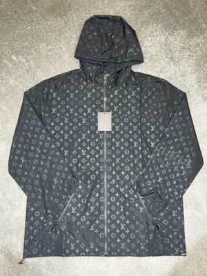 Chaqueta icónica para hombre LOUIS VUITTON con patrón de monograma personalizado talla: US XL Foto 1 de 4