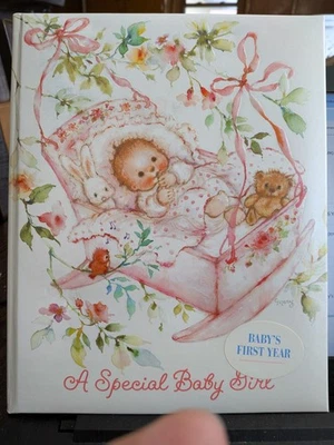 复古 Hallmark "A Special Baby Girl" 记忆书 第一年纪念册 — 第 1/4 张图片