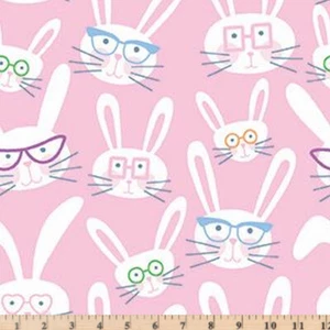 Bunny Trail Osterhasen Brille rosa Baumwollstoff halber Yard durchgehende Schnitte - Bild 1 von 1