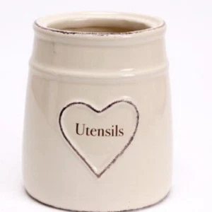 Tarro y organizador de cocina de cerámica para tarro de utensilios en relieve corazón crema 13,7 cm - Imagen 1 de 3