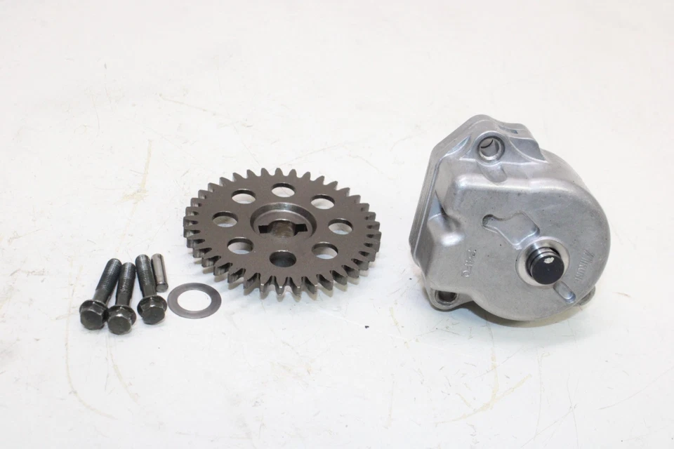 01-09 SUZUKI HAYABUSA GSX1300R BOMBA DE ACEITE DE MOTOR OEM Foto 1 de 4