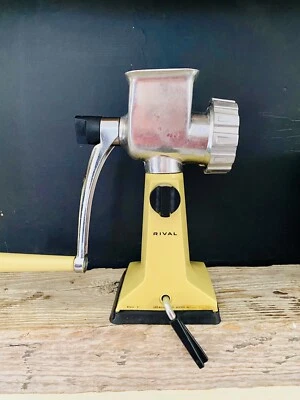 Molinillo de carne vintage dorado amarillo rival modo Grind-O-Mat con base de succión Foto 1 de 4