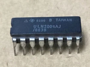 (1 PC) TI ULN2004AJ/883B DIGITAL MICROCIRCUIT - Picture 1 of 3