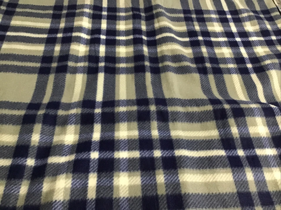 Manta polar a cuadros azul y gris 60 X 72 tamaño grande Foto 1 de 1