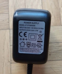 Netzteil LadegerätZ4525  9,5V 0,6 A 5,7W JF-DY095060E - Afbeelding 1 van 2