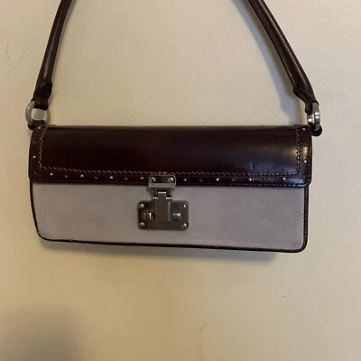 Bolso de Noche Ann Taylor Mujer Baguette Gris y Marrón Colores Gamuza y Cuero  Foto 1 de 4