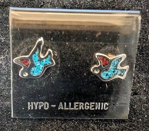 Ohrring Türkis und Koralle Chip Inlay Vogel Neusilber Ohrstecker - Bild 1 von 2