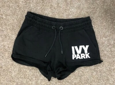 Шорты для бега Ivy Park, размер M, Великобритания 10-12, черные, дизайнерские, подлинные, бесплатная доставка и доставка - Изображение 1 из 4