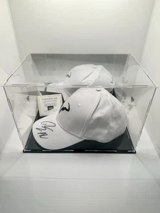 RAFAEL NADAL TENNIS CAP HAND SIGNED AUTOGRAPH GENUINE SHOWCASE CERTIFICATE + COA - Bild 1 von 5