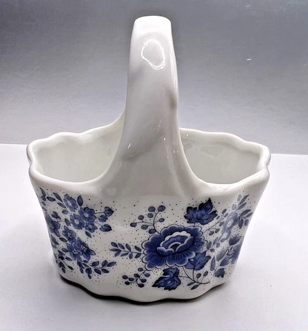 Vintage White Ceramic Tiny Basket With Blue Flowers Leaves Miniature 3 1/2 x 3 Cover
