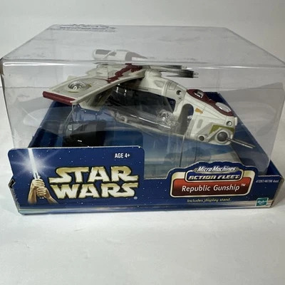 Novo lacrado 2002 Star Wars Micro Machines Action Fleet Republic Gunship Hasbro - Imagem 1 de 4