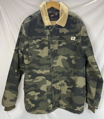 LEE Sherpa 内衬夹克耐用厚棉迷彩印花夹克,尺寸 L — 第 1/4 张图片