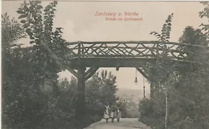 Sehr schöne AK. Von Landsberg / Warthe bei Lebus , Brücke im Quilitzpark - Bild 1 von 2