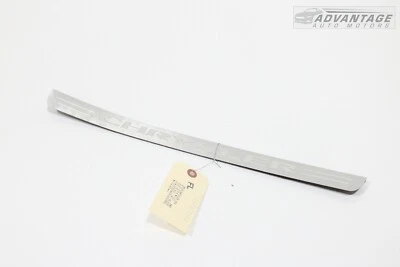 Chrysler 300 2015-23 placa de protección contra rasguños alféizar de puerta delantera izquierda OEM Foto 1 de 4