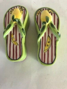 Lemonade Stand Flip Flop Sandal Ceramic Salt and Pepper Shakers c2005 - Picture 1 of 5