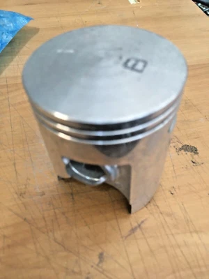 Kawasaki KX80 Piston - 1976-79 - image 1 of 4